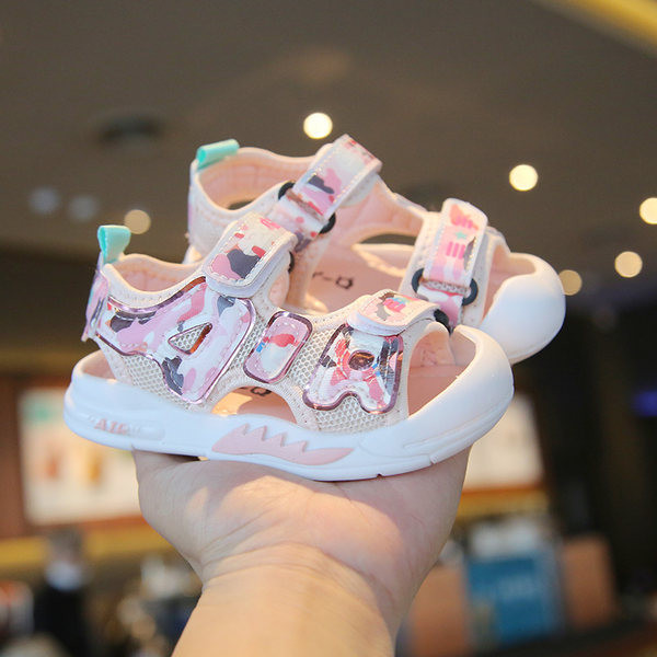 Παιδικά σανδάλια με μαλακά πέλματα και στερέωση velcro  σε τρία χρώματα