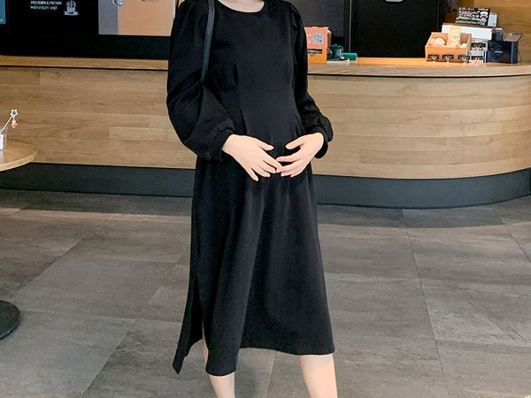 Ženska ležerna haljina jednobojnog modela s ovalnim izrezom za trudnice