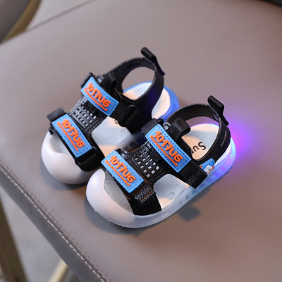 Svjetleće dječje kožne sandale s naljepnicama