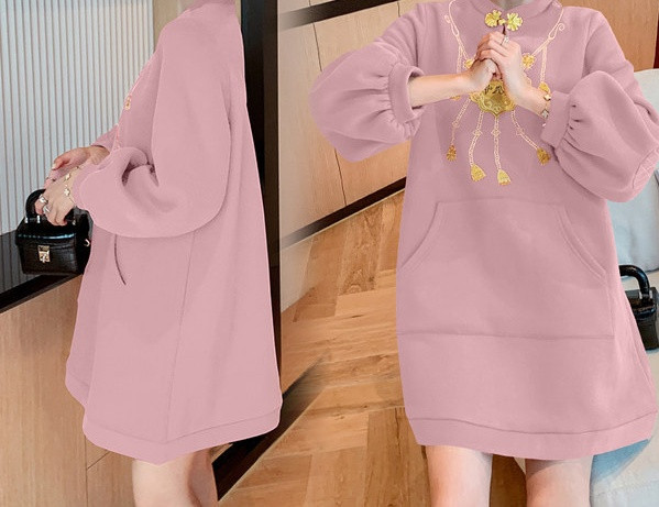 Elegantna ženska haljina s džepom za trudnice