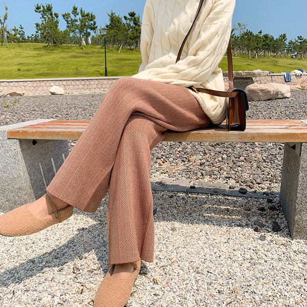 Elegantni ženski široki model hlača za trudnice