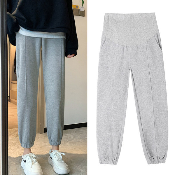 Σπορ γυναικεία φόρμα απλό μοντέλο για έγκυες γυναίκες