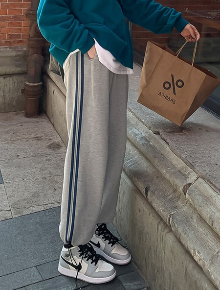 Γυναικεία αθλητική φόρμα με κορδόνια για εγκύους