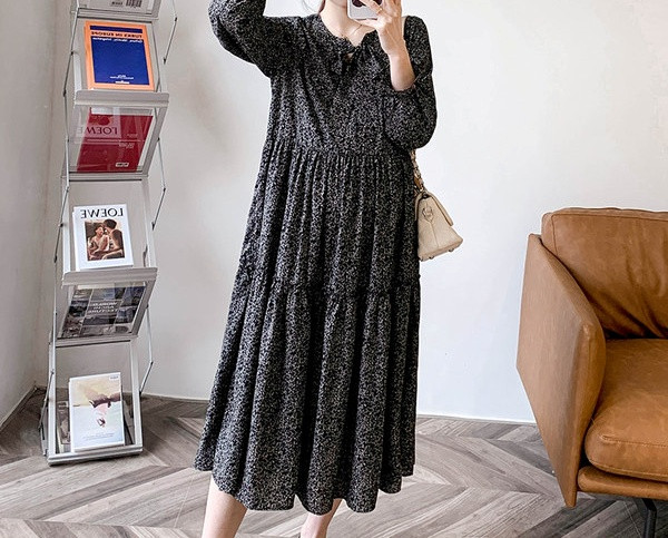 Široki dugi model ženske haljine za trudnice