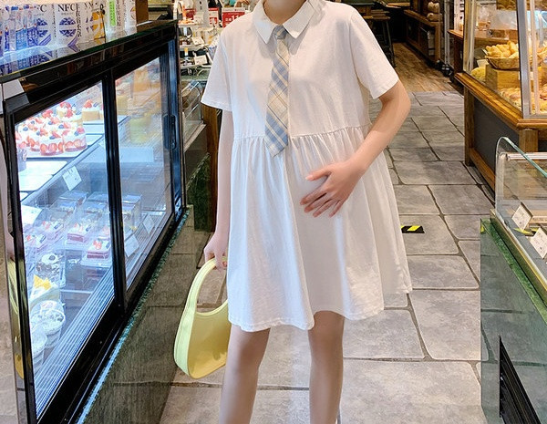 Kratko izrezana ženska haljina za trudnice