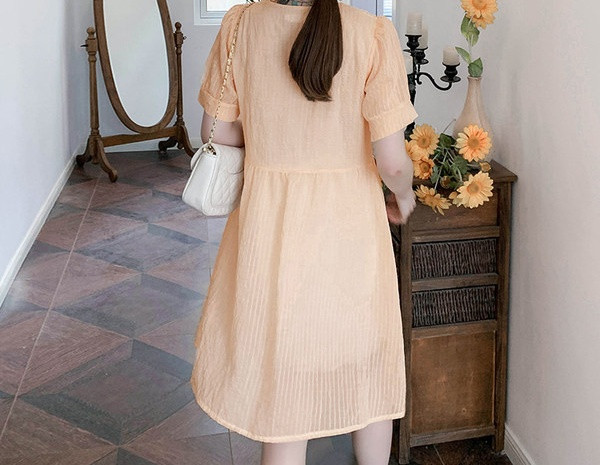 Ženska kratka haljina s gumbima za trudnice