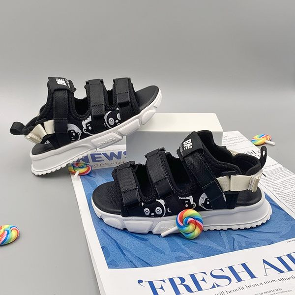 Dječje sandale s aplikacijom i kopčanjem na čičak