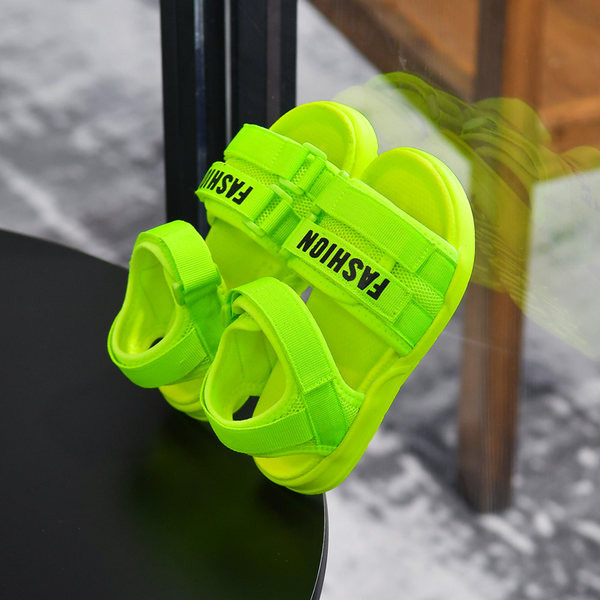 Novi model tekstilnih sandala za dječake