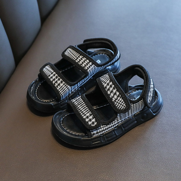 Μοντέρνα παιδικά σανδάλια με velcro