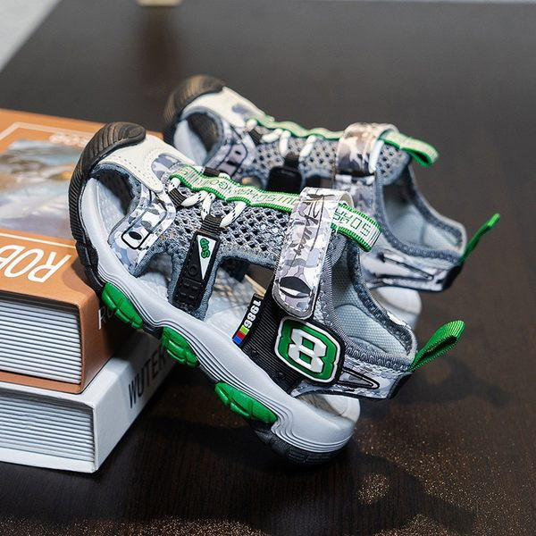 Dječje sandale s mrežicom i naljepnicama u više boja