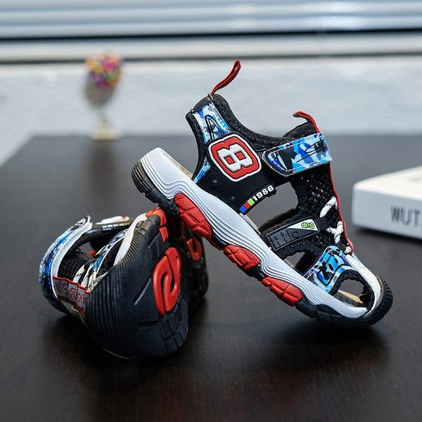 Dječje sandale s mrežicom i naljepnicama u više boja