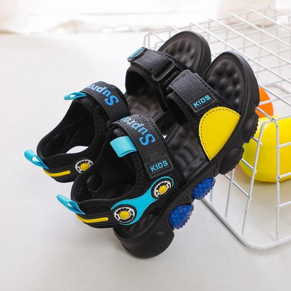 Novi model ljetnih sandala za dječaka sa grubim đonom