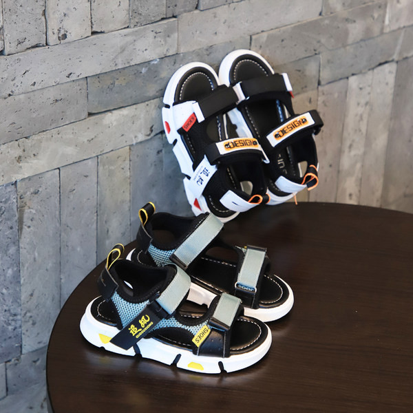 Dječje sandale s natpisom i čičak naljepnicama - za dječake