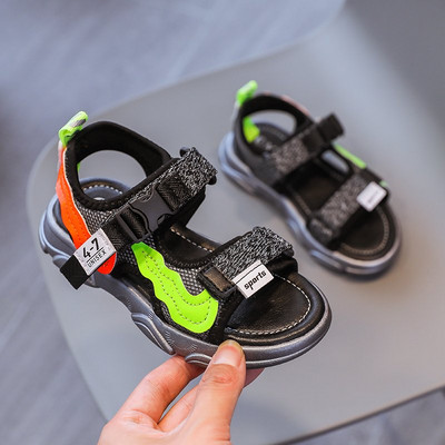 Vaikiškos basutės su sagtimi ir velcro lopais berniukams