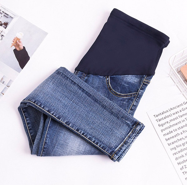 Μοντέρνα γυναικείο τζιν ίσιο μοντέλο για έγκυες γυναίκες