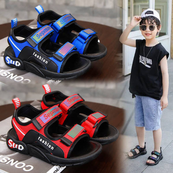 Dječje sandale s natpisom i čičkom