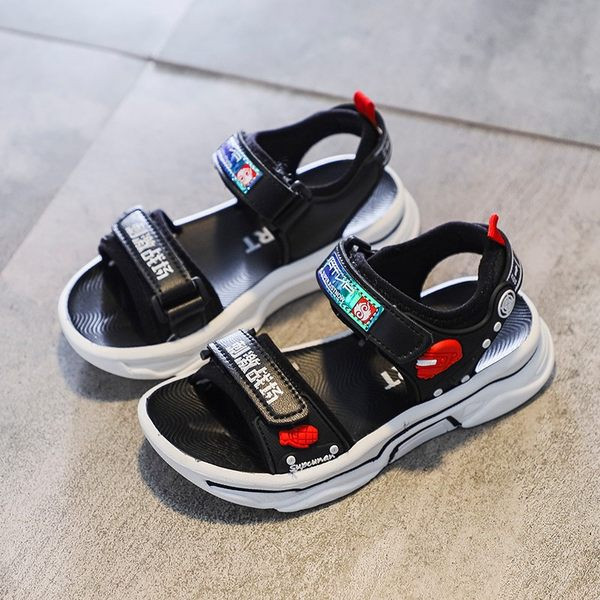 Bērnu sandales ar uzlīmēm un krāsainu aplikāciju melnā un zilā krāsā
