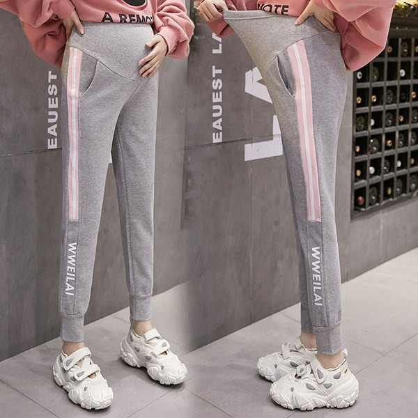 Ženske sportske hlače s rubom i natpisom za trudnice