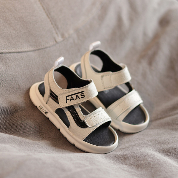 Novi model dječjih sandala za dječake u bijeloj, crnoj i braon boji