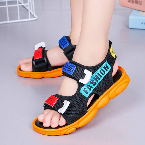 Ležerne dječje sandale sa zakrpama i ravnim potplatom