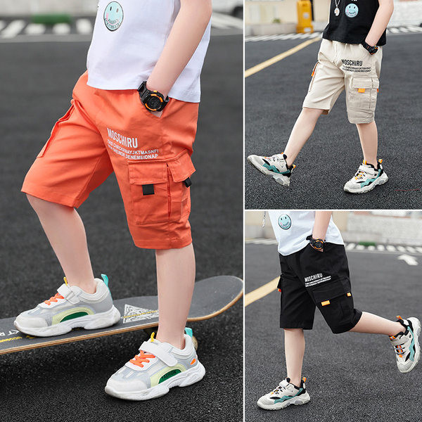 Dječje kratke hlače sa džepovima sa strane i natpisom za dječake