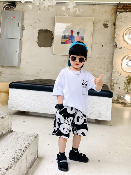 Dječje kratke hlače s aplikacijom za dječake