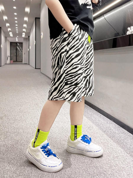 Νέο μοντέλο κοντό παιδικό σορτς για αγόρια, κατάλληλο για καθημερινή ζωή και σπορ