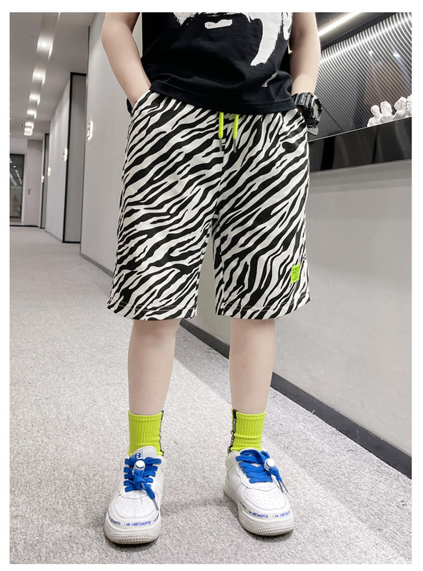 Νέο μοντέλο κοντό παιδικό σορτς για αγόρια, κατάλληλο για καθημερινή ζωή και σπορ
