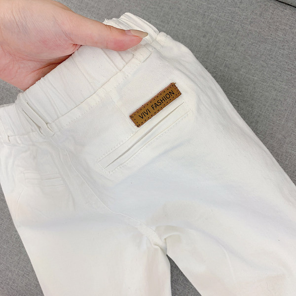 Βαμβακερό σορτς με ελαστική μέση