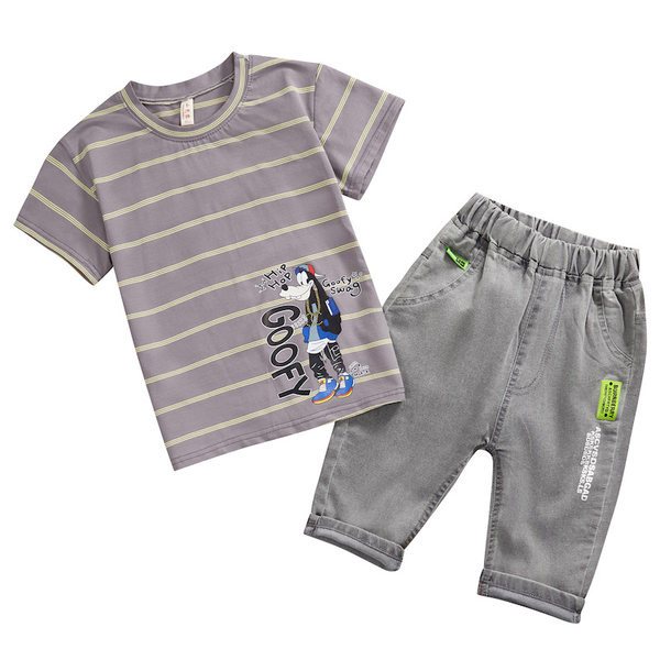 Μοντέρνα παιδικά τζιν με τσέπες