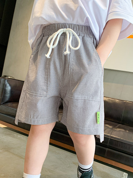 Μοντέρνα παιδικά σορτς με κορδόνια