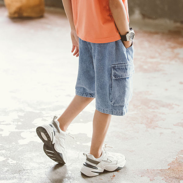 Μοντέρνο καλοκαιρινό τζιν 3/4 για αγόρια