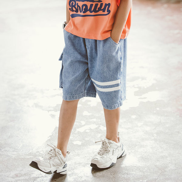 Μοντέρνο καλοκαιρινό τζιν 3/4 για αγόρια