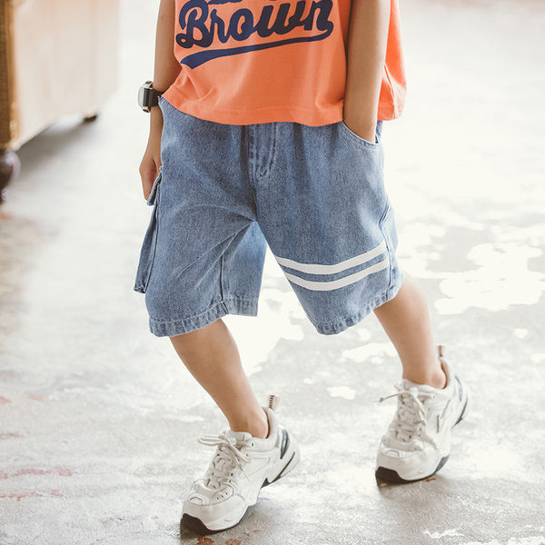 Μοντέρνο καλοκαιρινό τζιν 3/4 για αγόρια