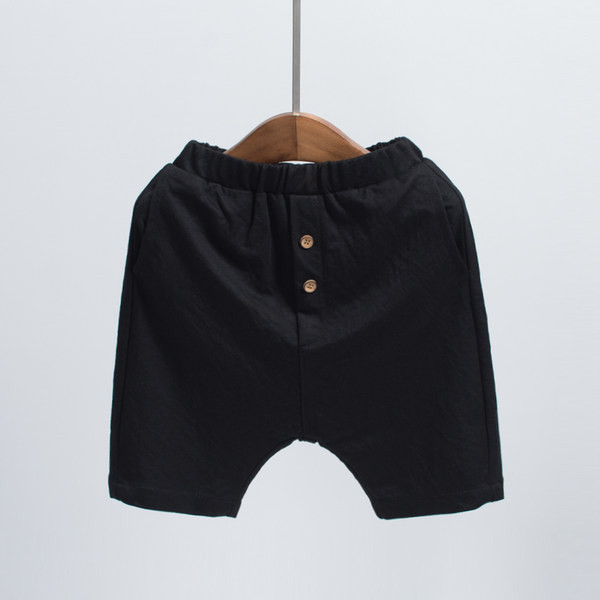Crne dječje kratke hlače s gumbima