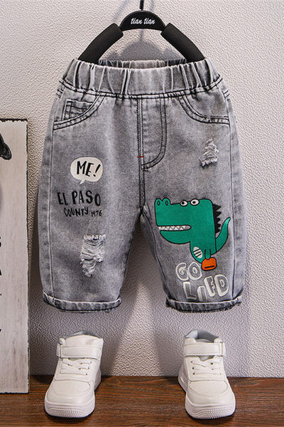 Dječje kratke traperice s aplikacijom i elastičnim strukom - za dječake