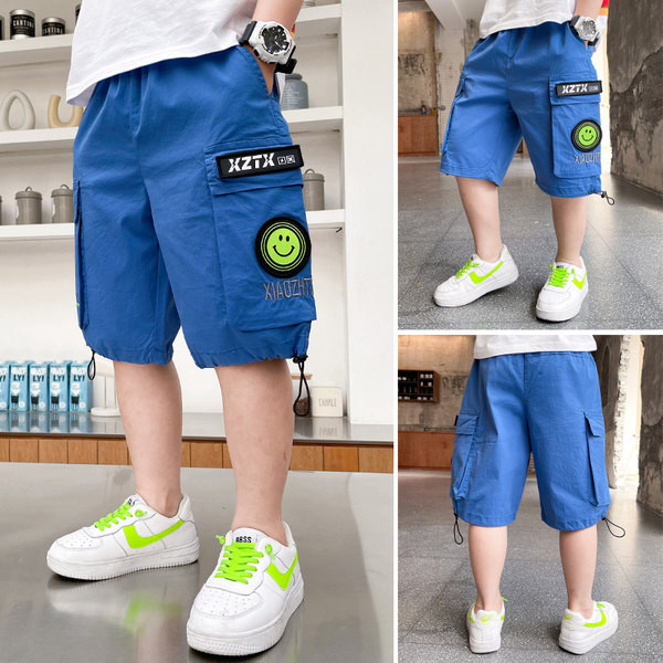 Παιδικό παντελόνι 3/4 για αγόρια με έμβλημα