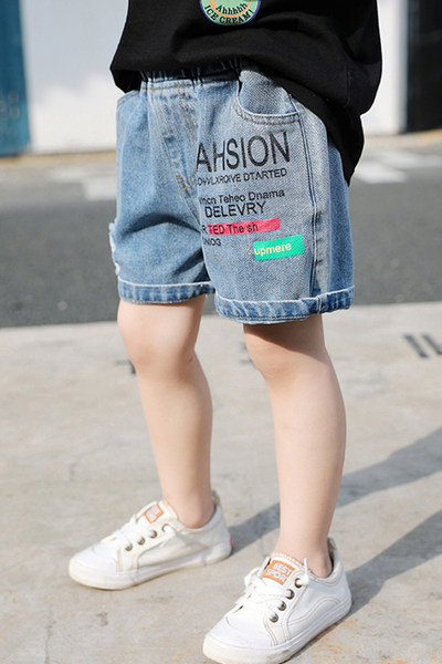 Dječje traper kratke hlače s džepovima i natpisom