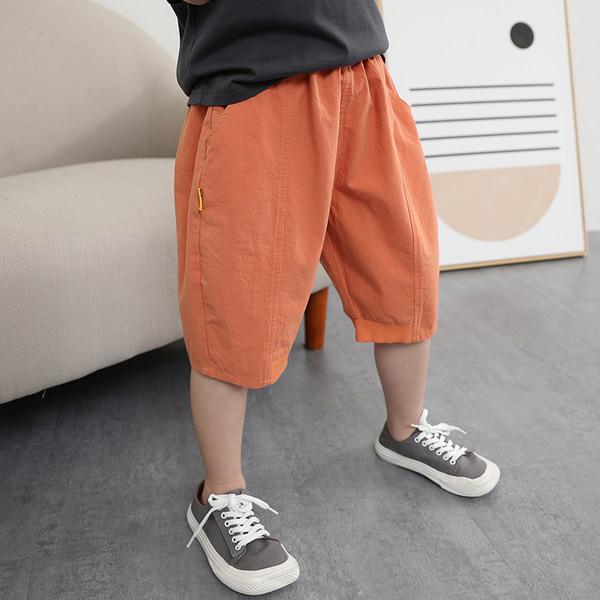 Παιδικά σορτς με τσέπες φαρδύ μοντέλο για αγόρια