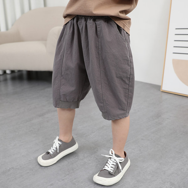 Παιδικά σορτς με τσέπες φαρδύ μοντέλο για αγόρια