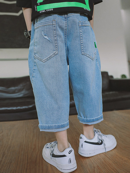 Vaikiški 3/4 džinsai su kišenėmis - mėlynos spalvos