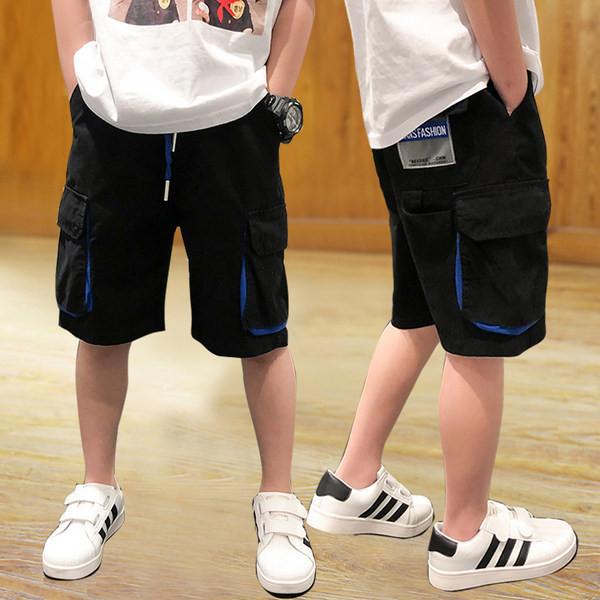 Vasaras šorti ar lielām sānu kabatām