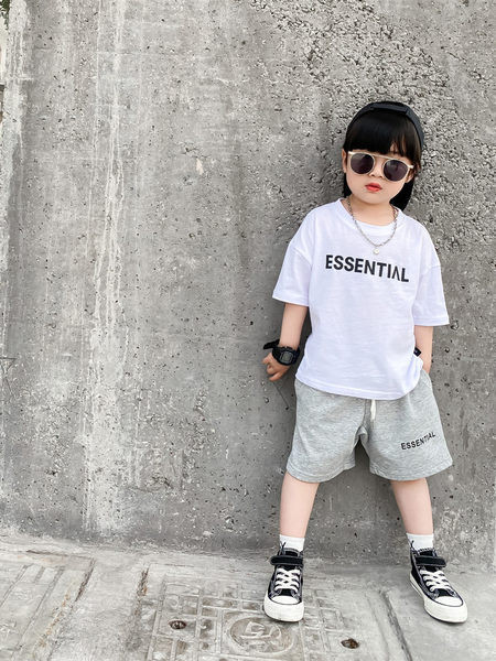 Casual παιδικά σορτς με κορδόνια σε γκρι και μαύρο χρώμα