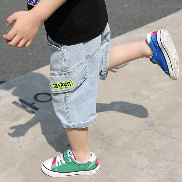 Bērnu īsie džinsi ar kabatām un elastīgu jostasvietu