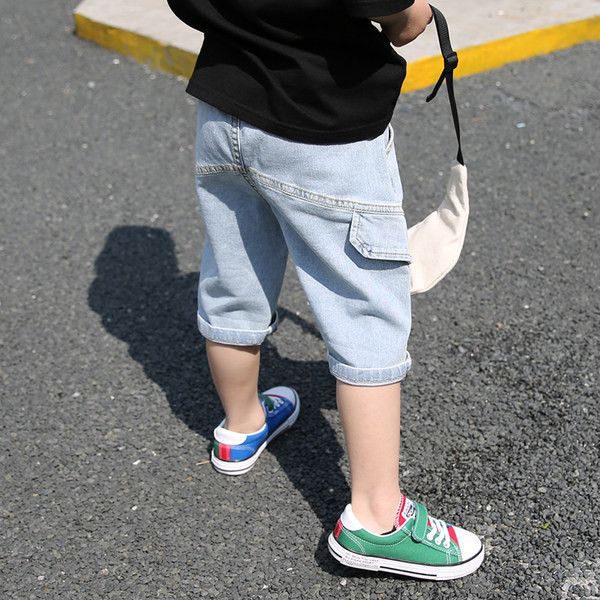 Bērnu īsie džinsi ar kabatām un elastīgu jostasvietu