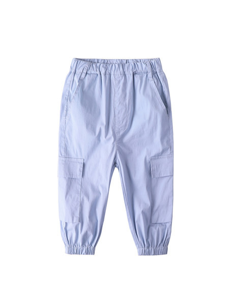 Детски панталони с 7/8 дължина и джобове с момчета