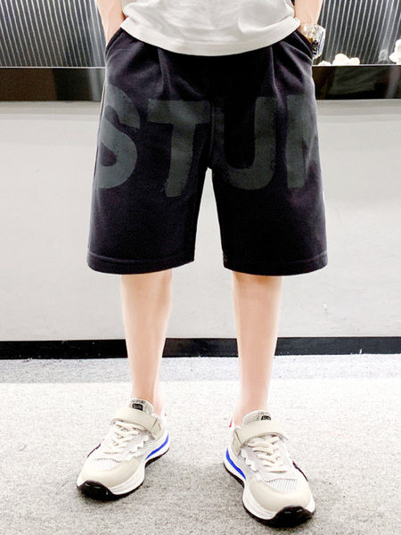 Нов модел детски панталони с надписи и джобове