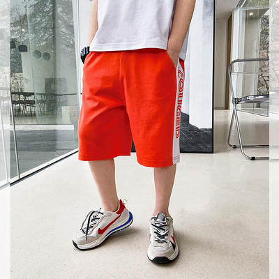 Детски къси панталони с ластик на талията и надпис 