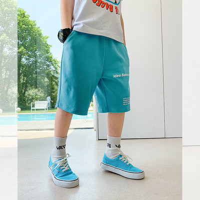 Детски широки къси панталони с джобове и надпис за момчета 