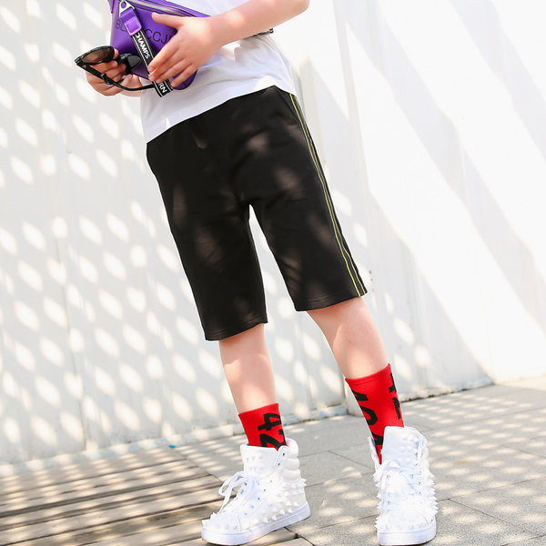 Къси 3/4 панталони със страничен кант